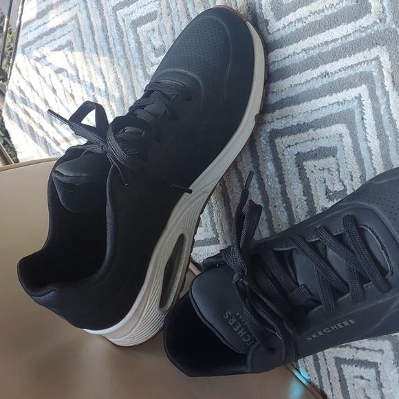 Skechers Air Cooled Memory Foam sneakers Wide Fit - Picture 2 of 12